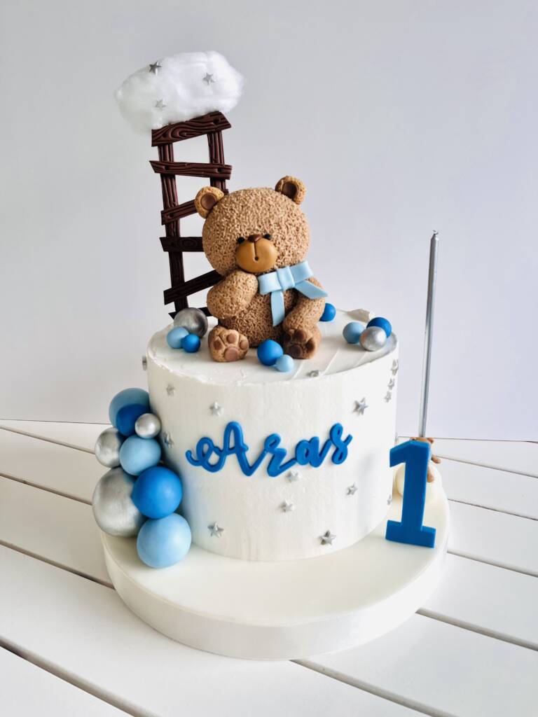 1 Yaş Pastası
